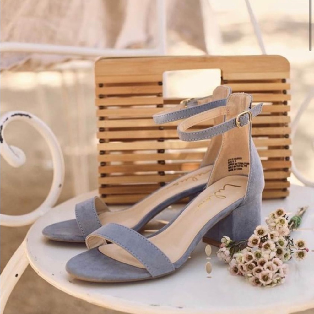 Brand new Lulus size 7 dusty blue heels